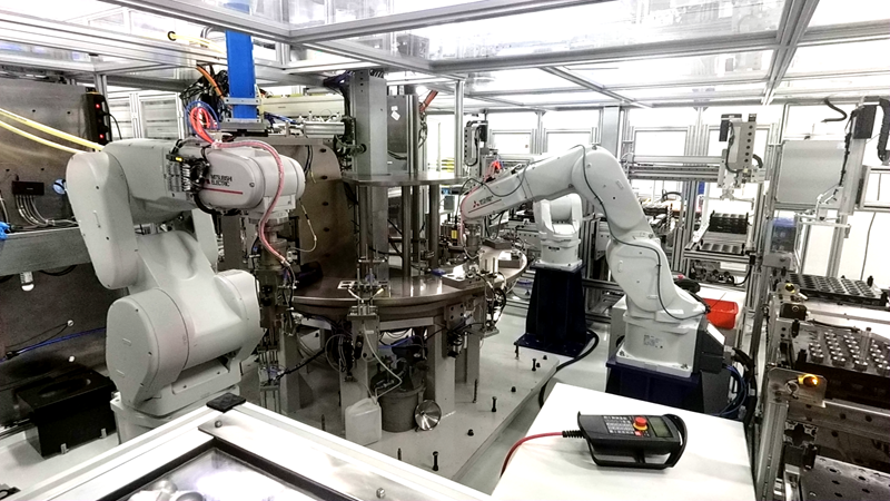 机器人装配机油泵